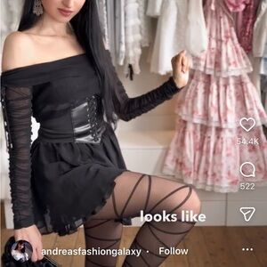 Snag Tights Size F 2X 3X Black Witchy Twirl Tights EUC Whimsigoth